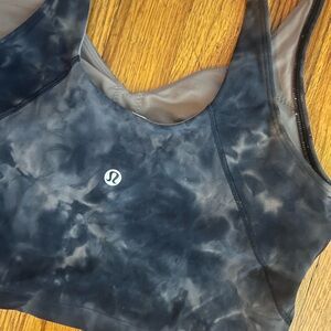 Lululemon Align Tank
Diamond Dye Pitch Grey Graphite Grey